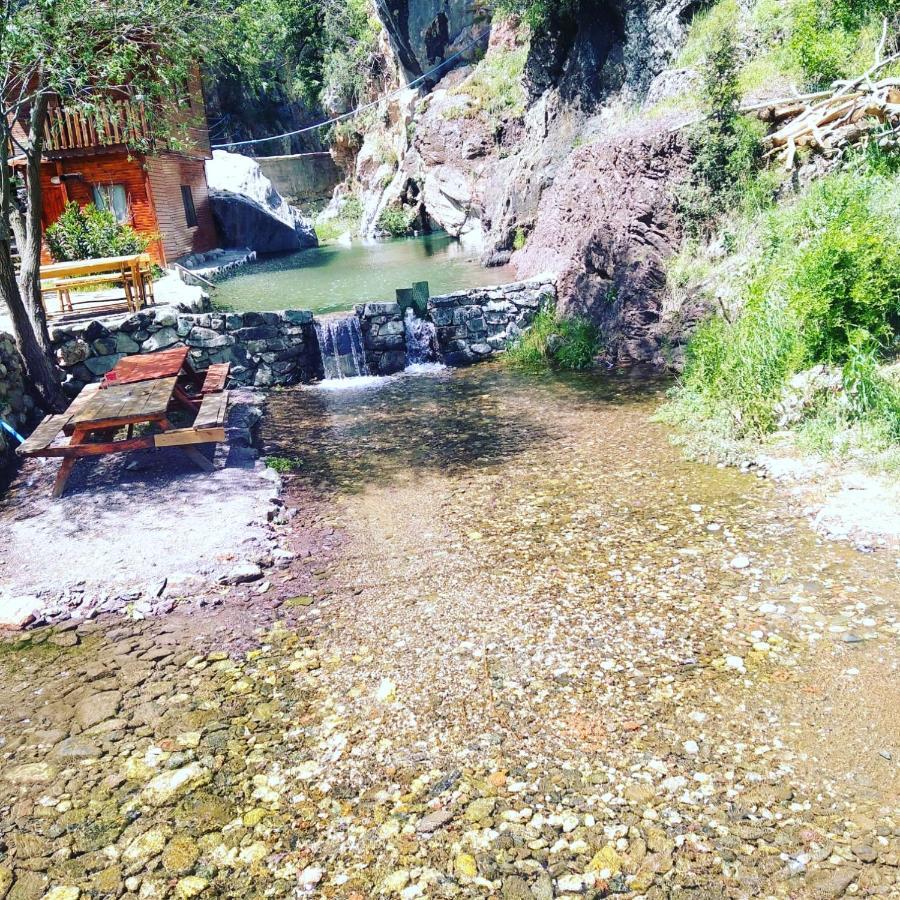 Hotel Kapuzbaşı Şelalesi Baştürk dinlenme tesisleri Büyükçakır Exterior foto